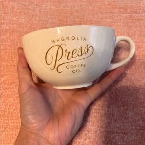 Magnolia Cream Mug with Gold Accents